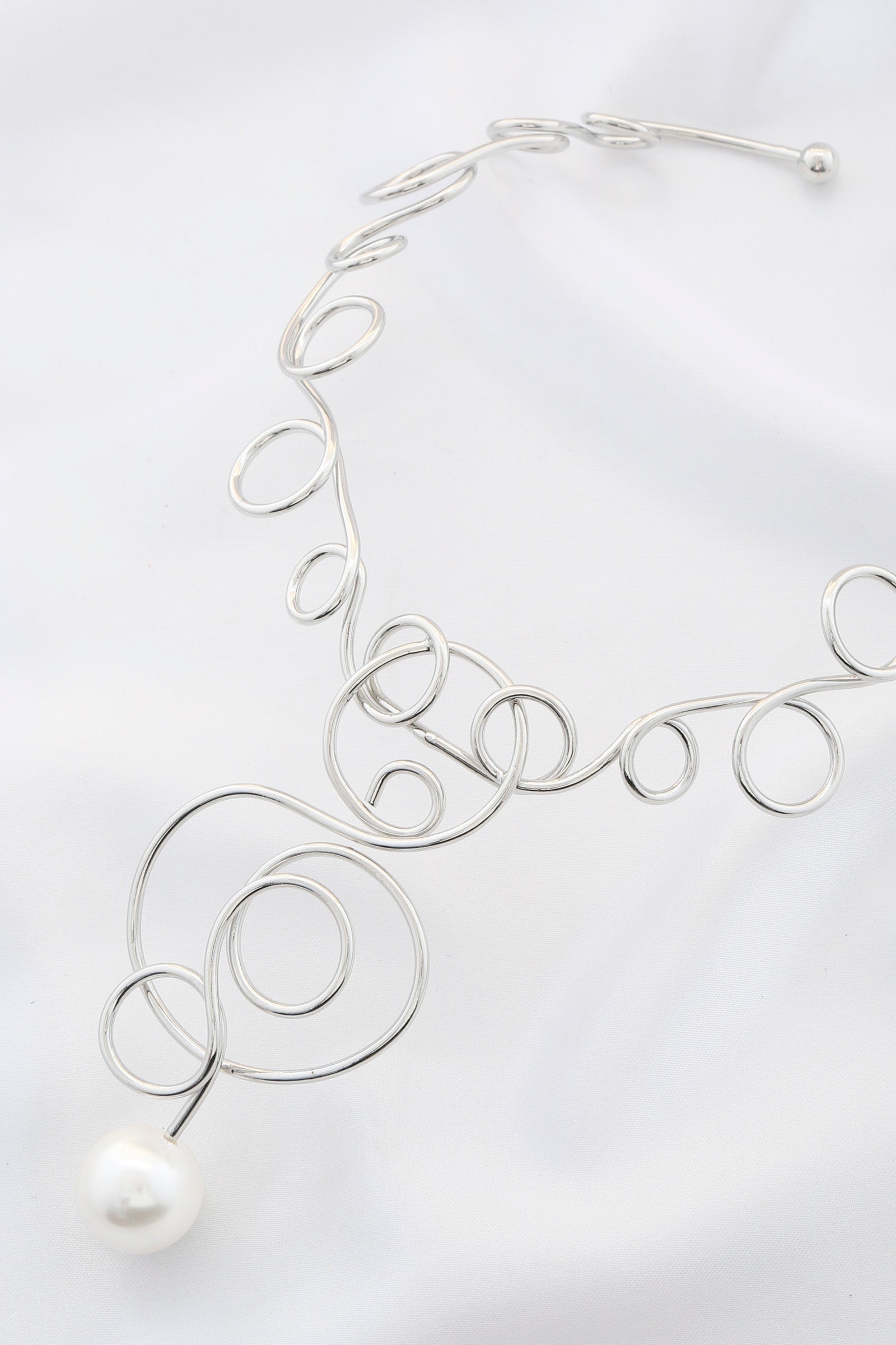 Pearl Swirl Metal Necklace Sunny EvE Fashion