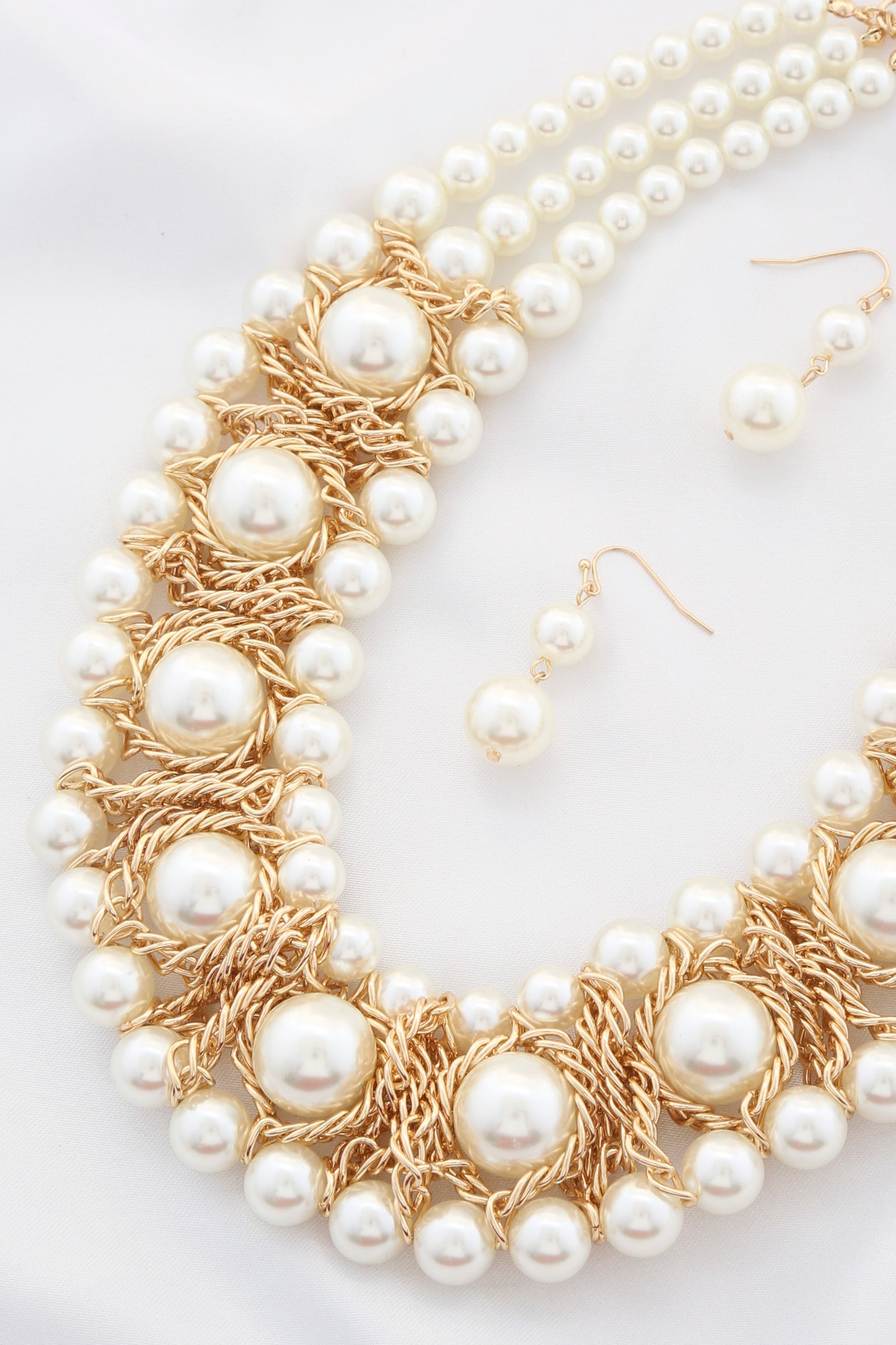 Pearl Wire Statement Necklace Sunny EvE Fashion