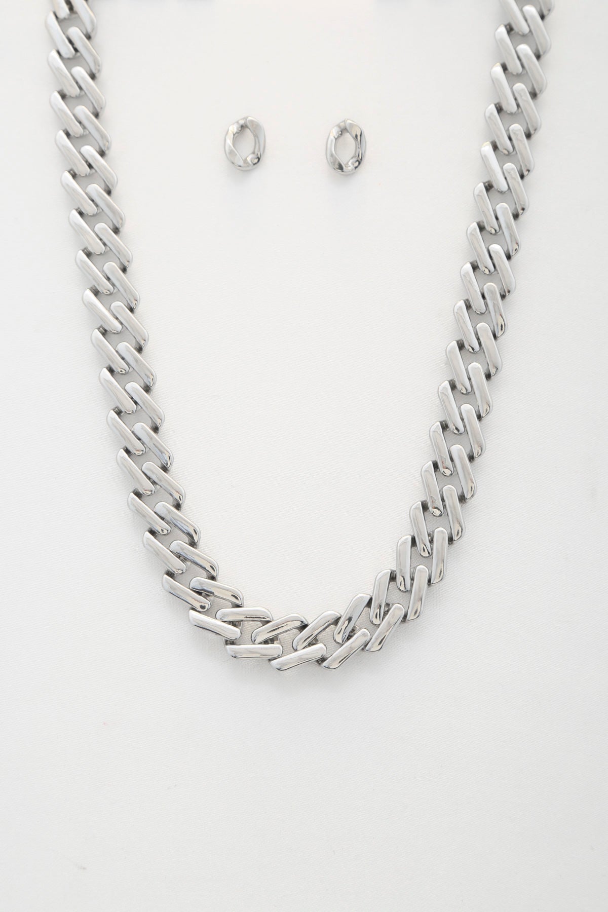 Rectangle Link Metal Necklace Sunny EvE Fashion